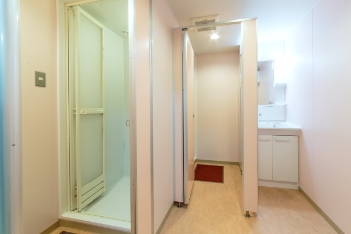 プライベートシャワーもちゃんとあります。